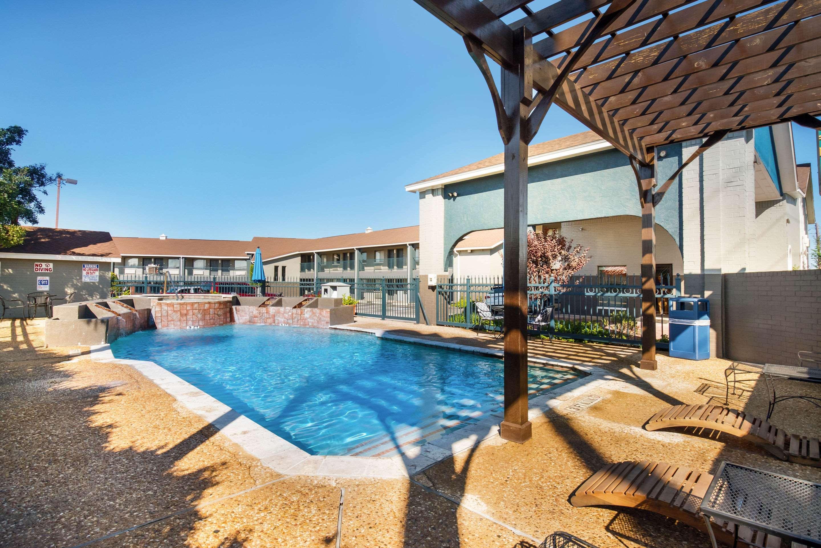 Quality Inn Near Lake Marble Falls Exterior foto